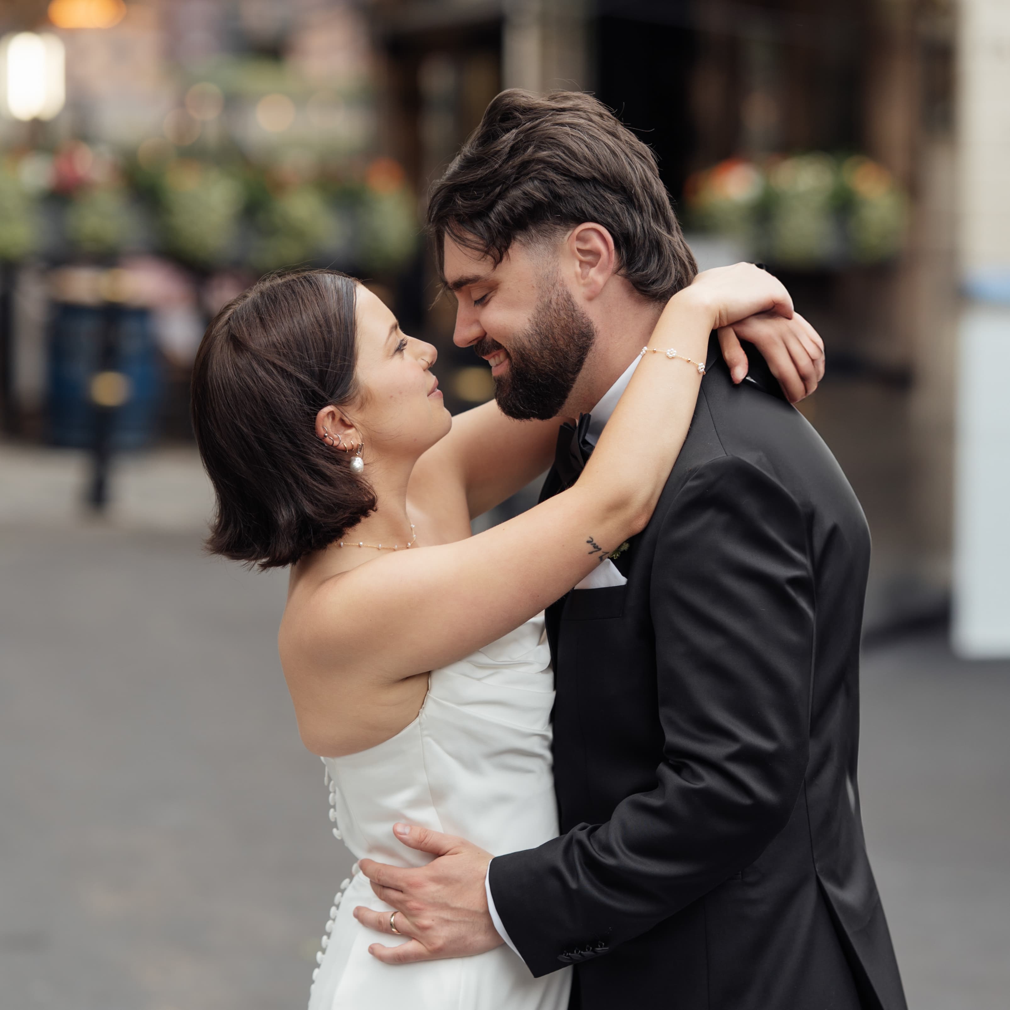 Wedding bouquet detail photography - follow @thelucks.photography on Instagram